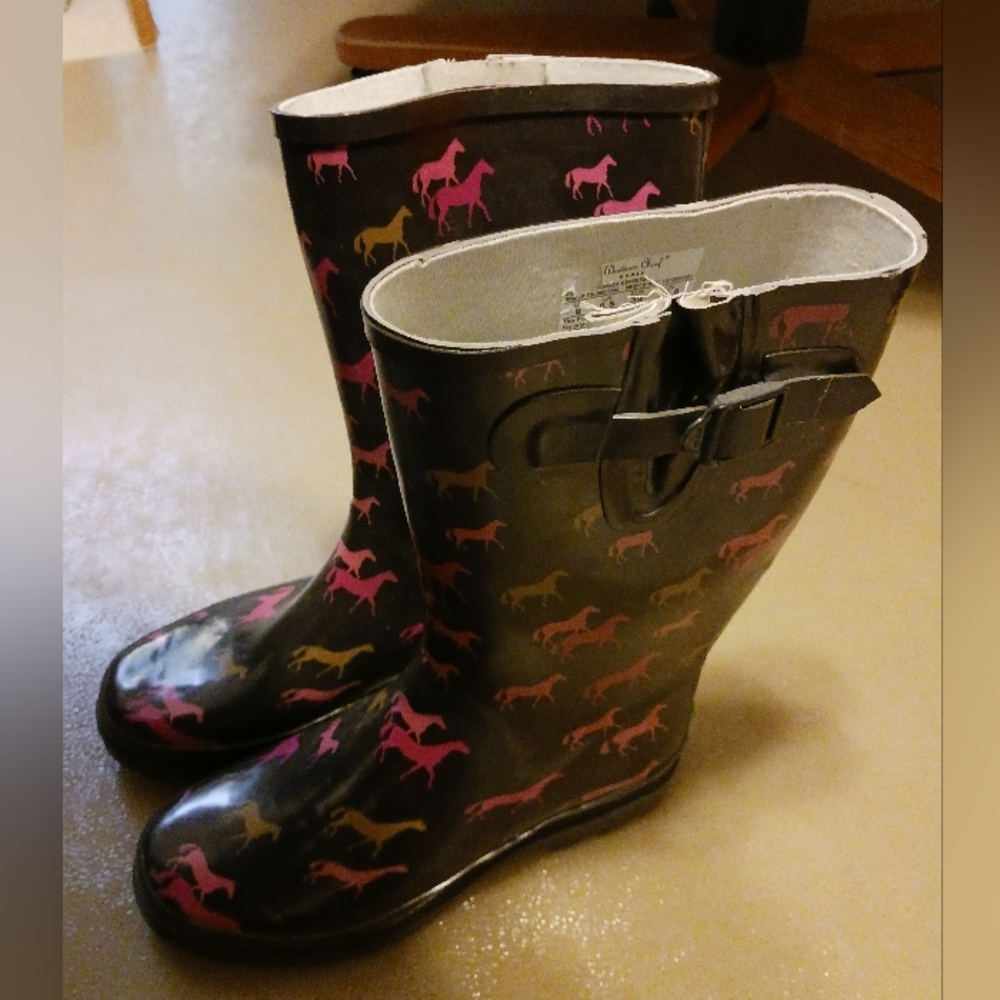 Western Chief Women's Rain Boots Horse Blue & Pink Rubber Strap. Size 8.